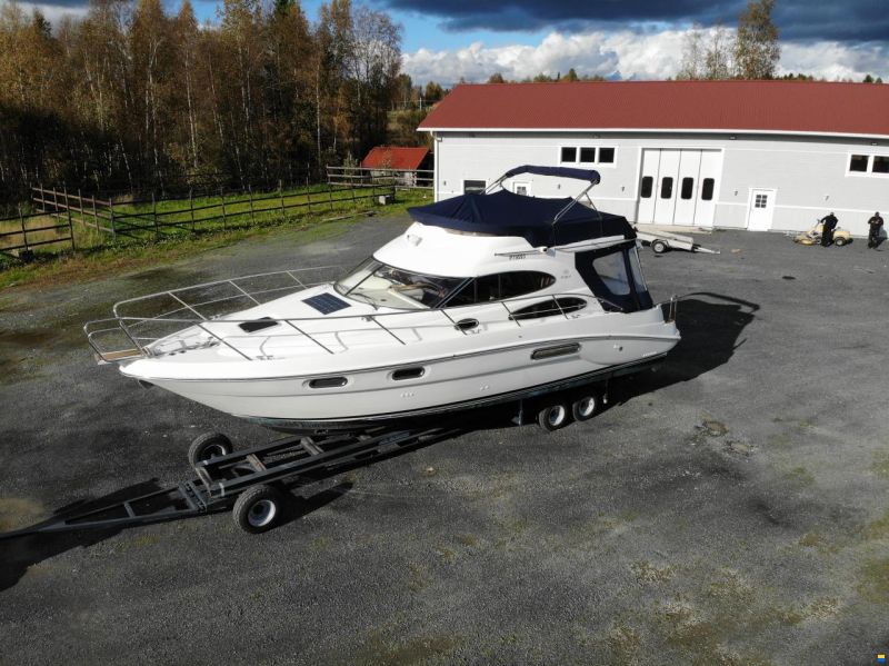 Sealine F 37