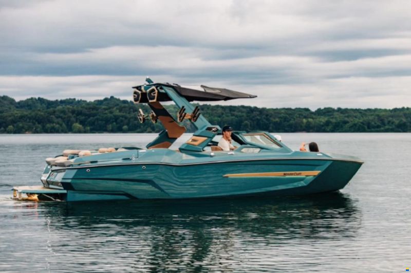 MasterCraft X24 "The New Revolution" !