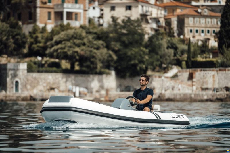 EJET 4X