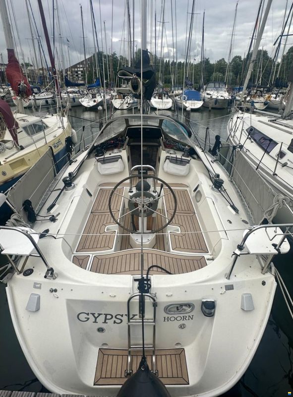 Beneteau Oceanis 350
