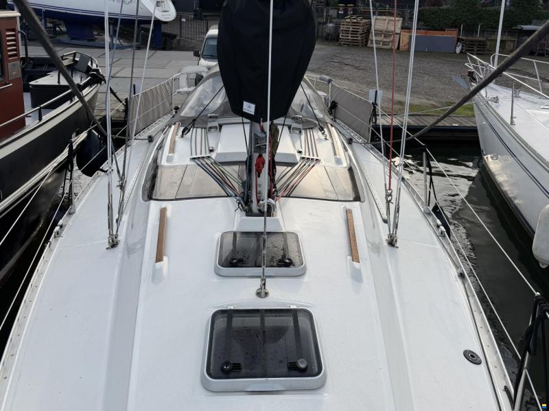 Beneteau Oceanis 350