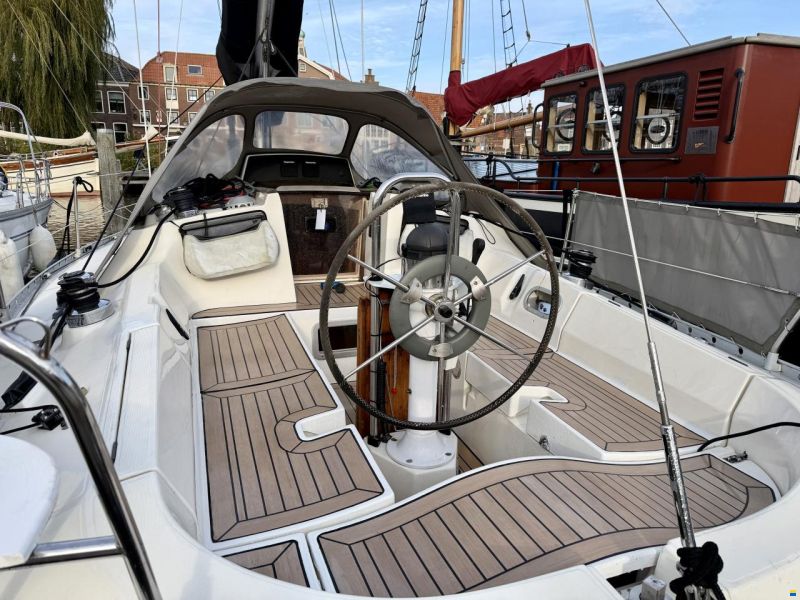 Beneteau Oceanis 350