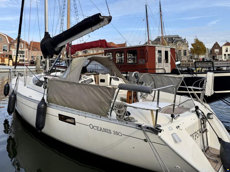 Beneteau Oceanis 350