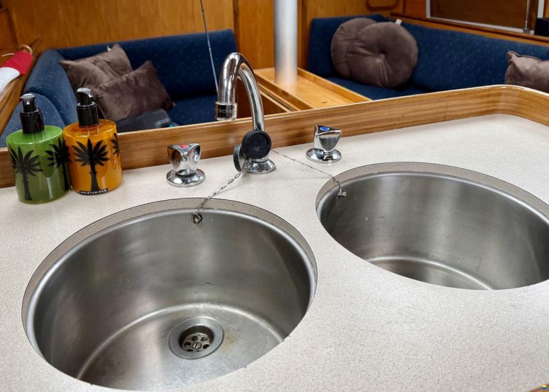Beneteau Oceanis 350