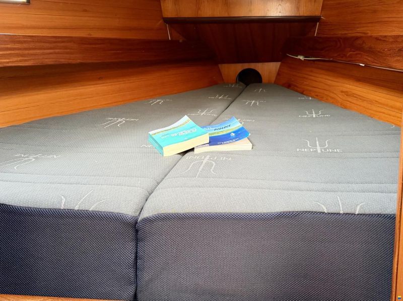 Beneteau Oceanis 350