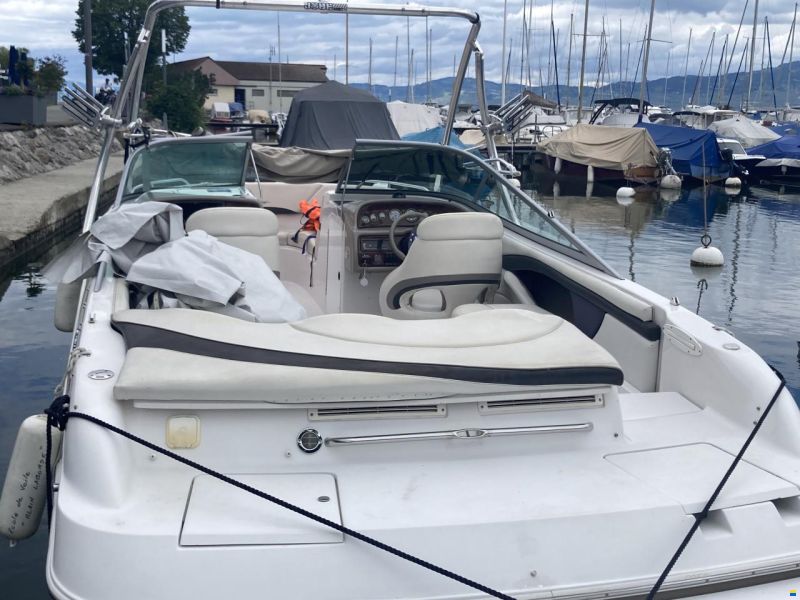 Four winns horizon 240