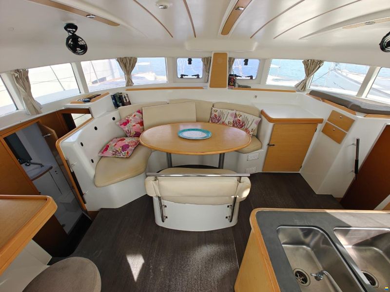Lagoon 380 S2