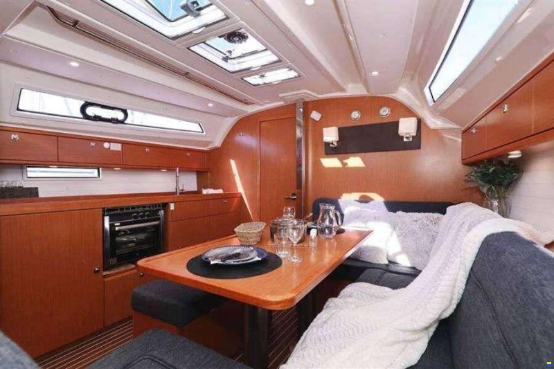 Bavaria CRUISER 41