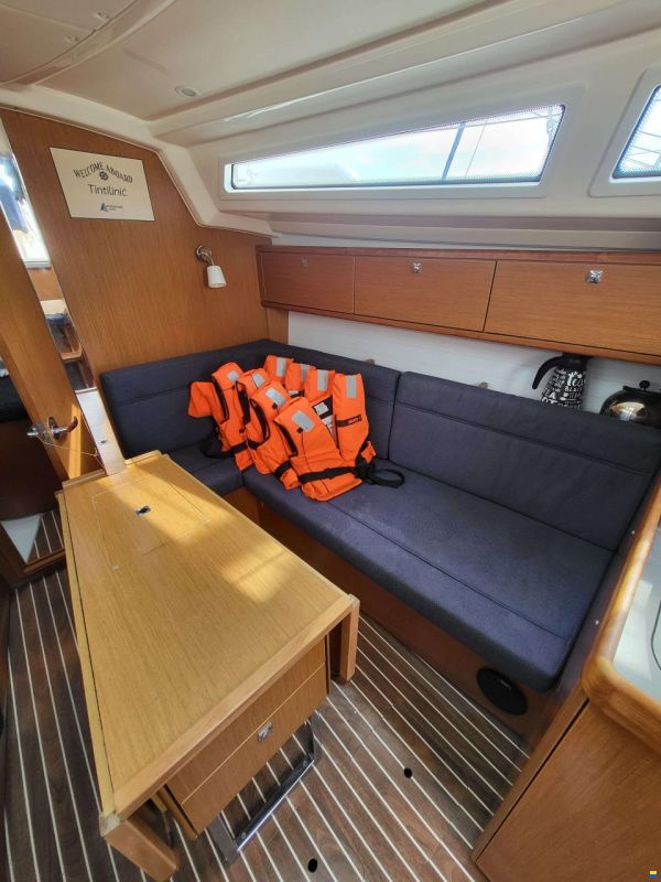 Bavaria CRUISER 34