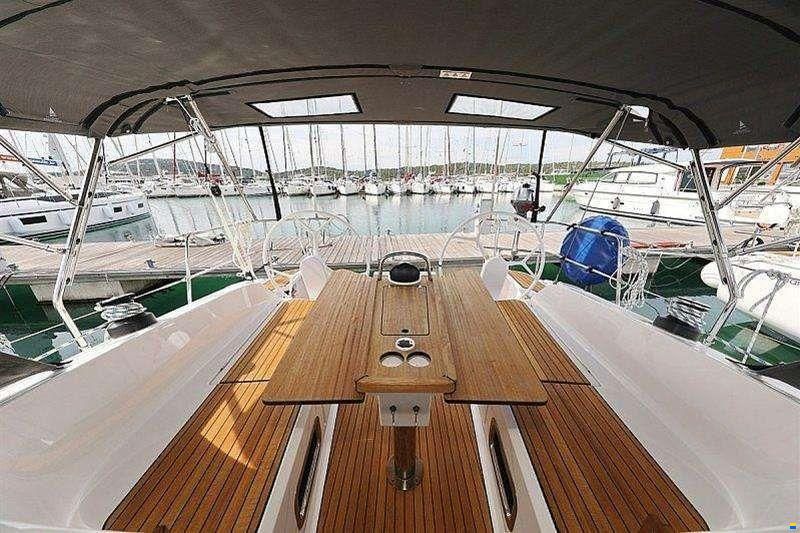 Bavaria 37 CRUISER