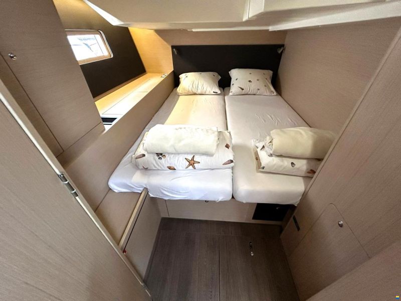 Beneteau Oceanis 51.1