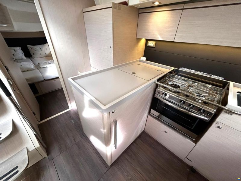 Beneteau Oceanis 51.1
