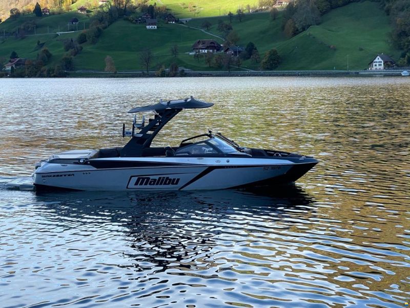 Malibu Wakesetter 23 LSV