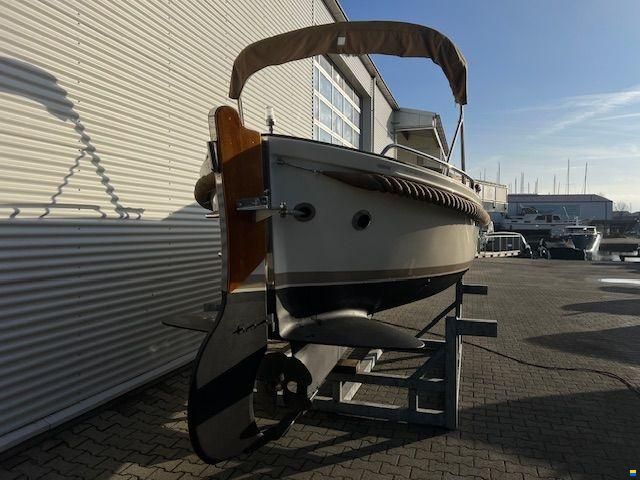 Jan Van Gent 820 Open