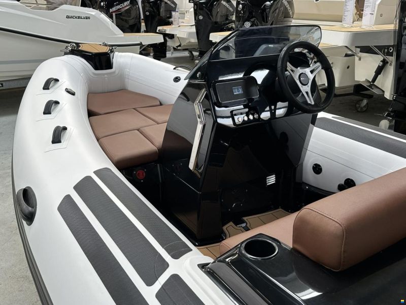 Brig Inflatable Boats Eagle 4