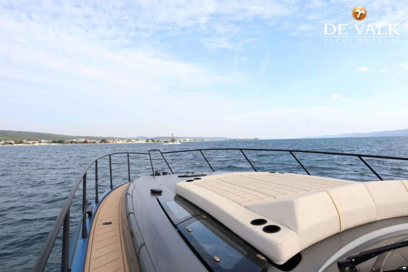 Sunseeker Predator 56