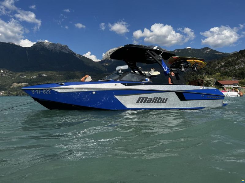Malibu Wakesetter 23 MXZ