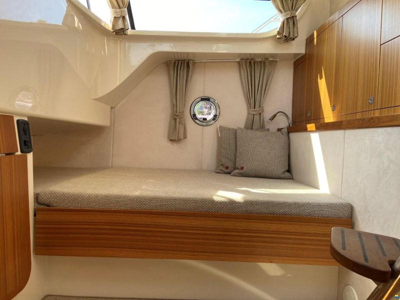 Marex 320 Aft Cabin Cruiser