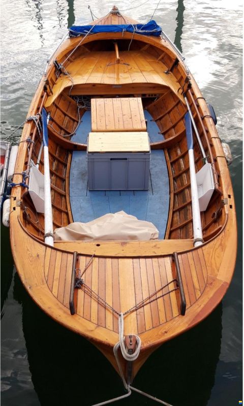 Marin Form Holz-Motorboot