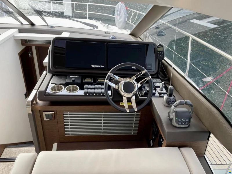 Prestige 520 S
