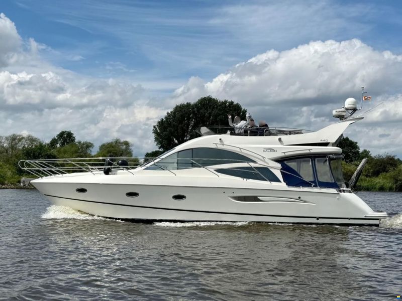 Galeon 440 Fly