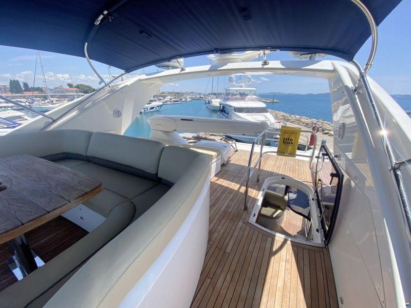 Princess 21M