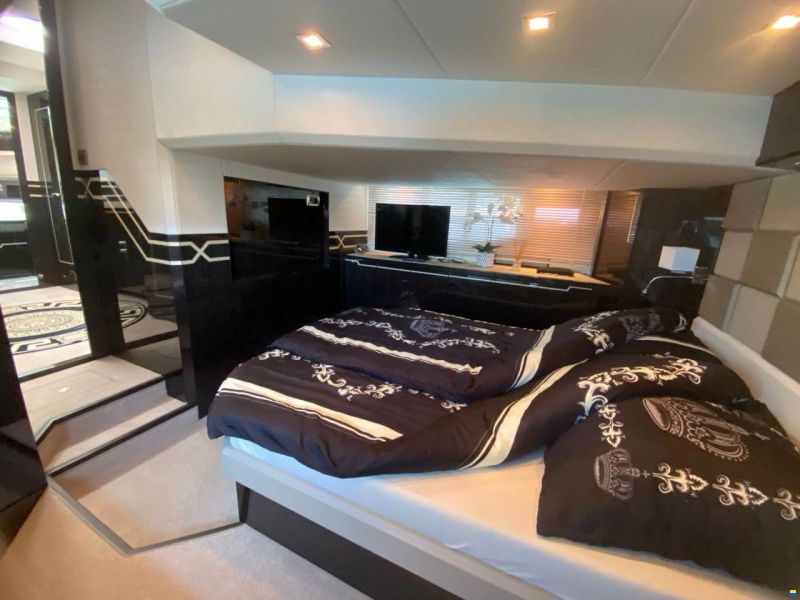 Galeon 445 HTS
