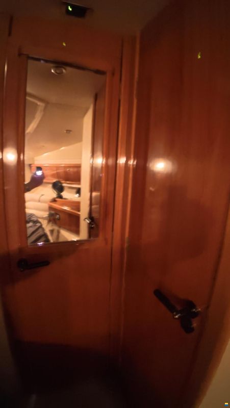 Sealine F42/5