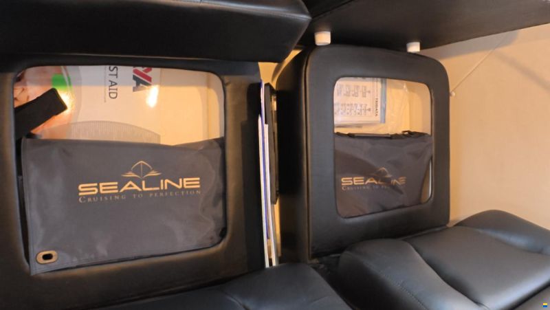 Sealine F42/5