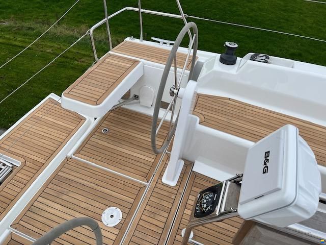 Hanse 388