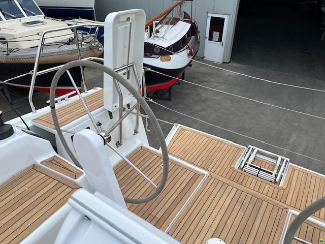 Hanse 388