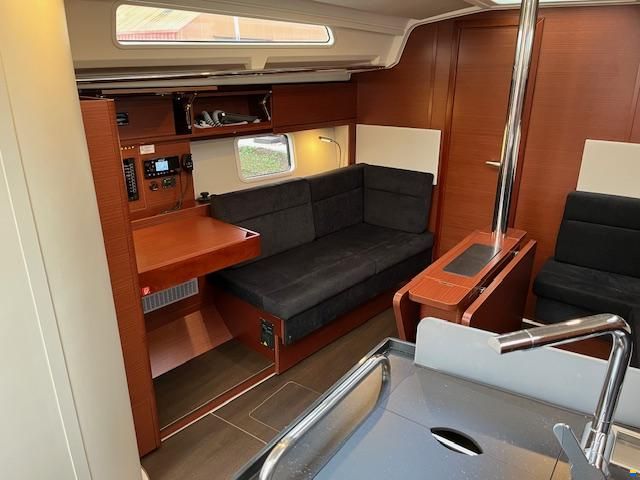 Hanse 388