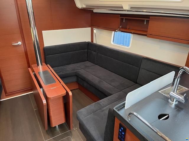 Hanse 388