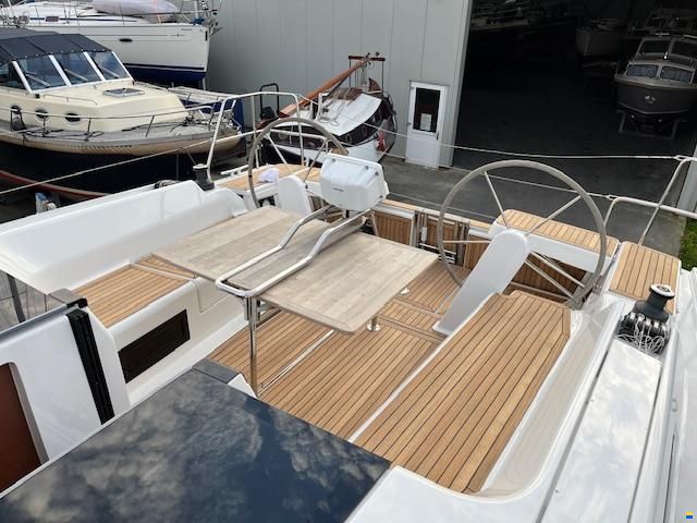 Hanse 388