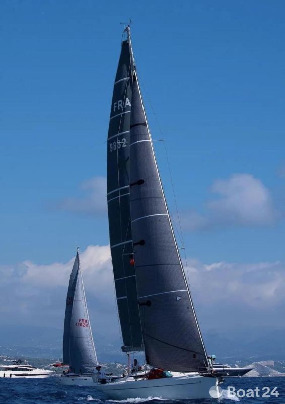 Italia Yachts Italia 11.98 Cruiser Racer