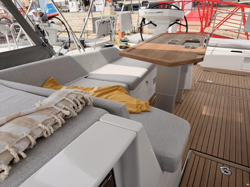 Beneteau OCEANIS 52