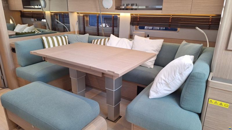 Beneteau OCEANIS 52