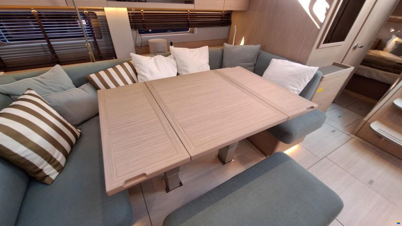 Beneteau OCEANIS 52