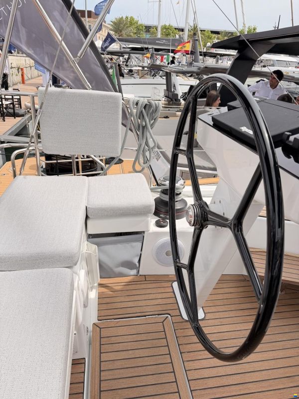 Beneteau OCEANIS 52