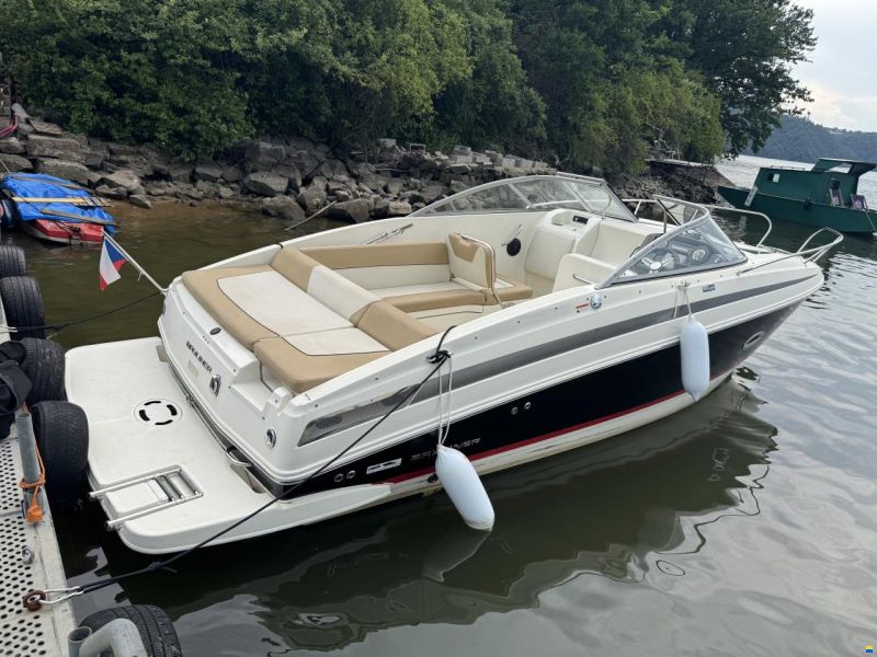 Bayliner 742 Cuddy