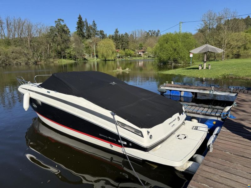 Bayliner 742 Cuddy