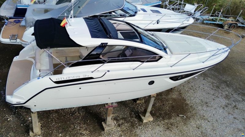 Azimut Atlantis 34