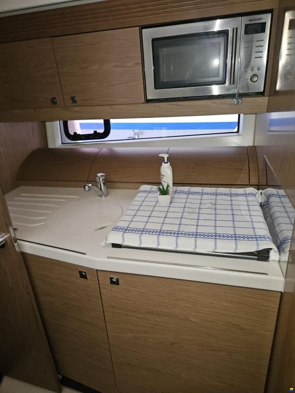Jeanneau Leader 10