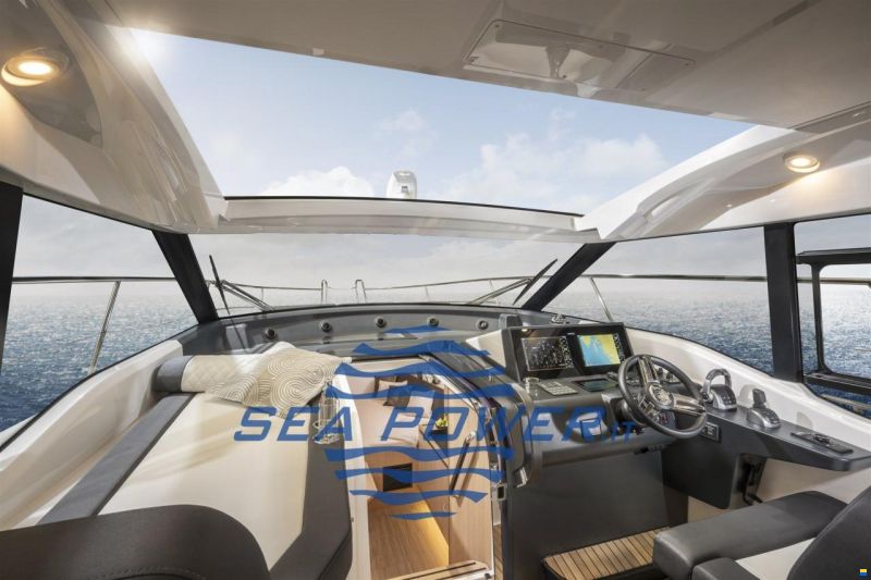 Bavaria SR35 Hard Top