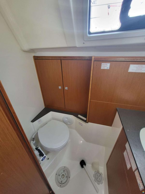 Bavaria 37 CRUISER