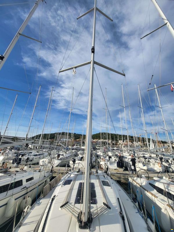 Bavaria 37 CRUISER