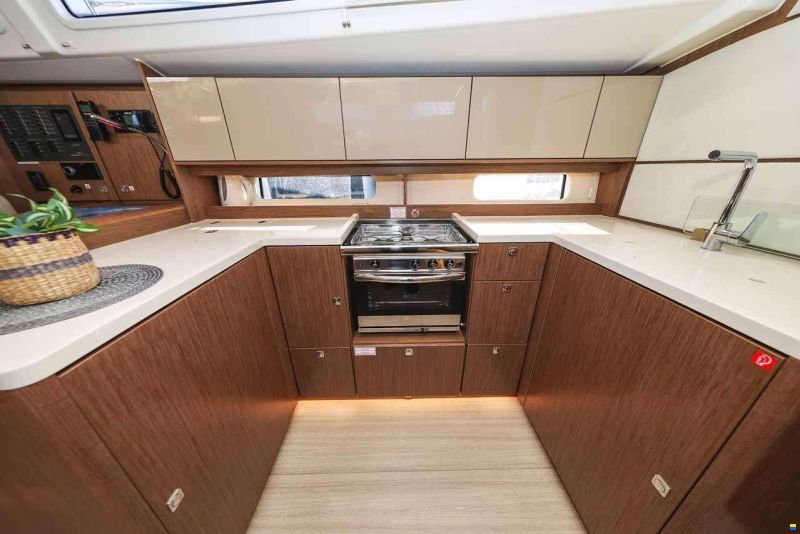 Bavaria C46