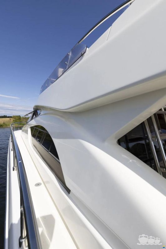 Ferretti 53 Fly