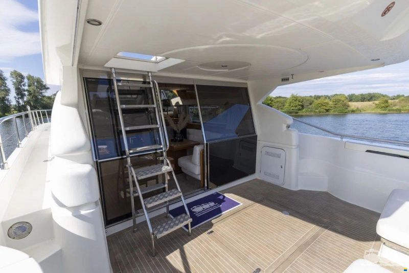 Ferretti 53 Fly