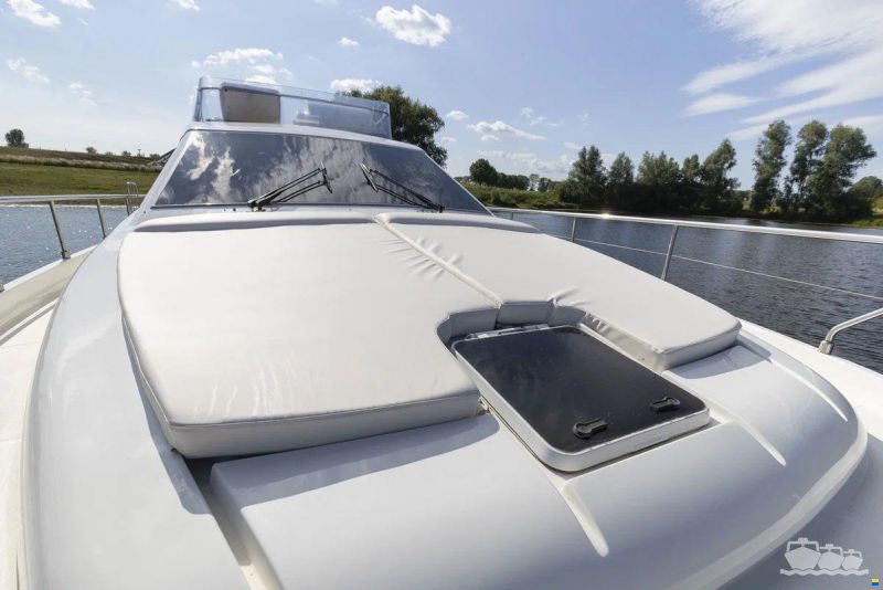 Ferretti 53 Fly